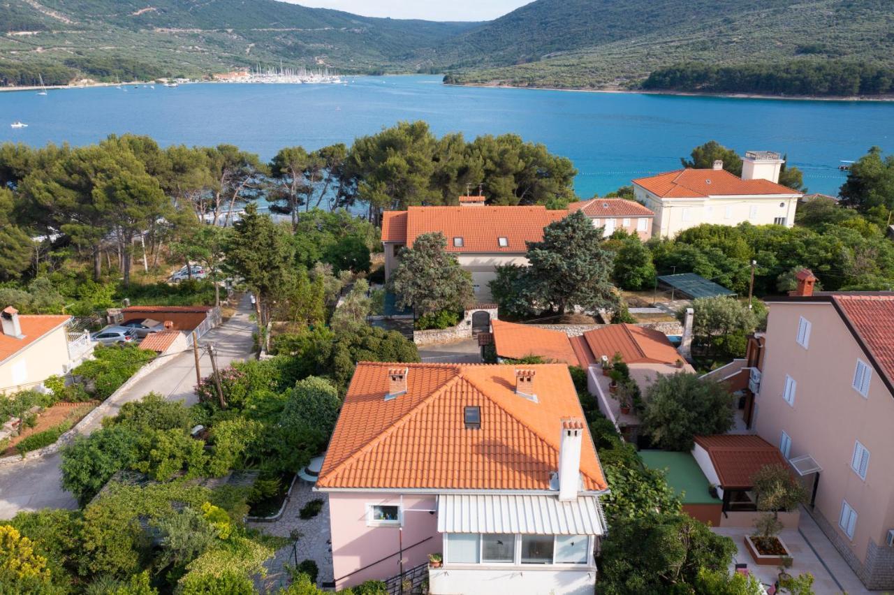 Apartments Bura & Jugo, Cres, Without Stress Екстер'єр фото